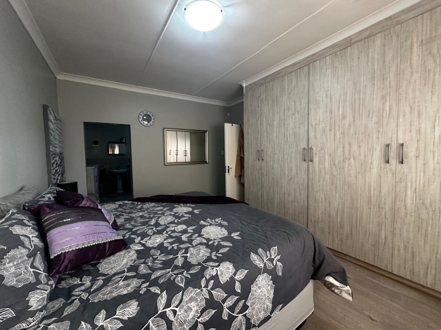 3 Bedroom Property for Sale in Bayswater Free State